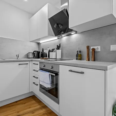 Apartment Ma -new-23floor-fantasticview-center